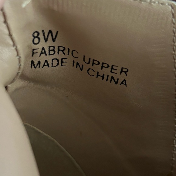 Torrid Tan Faux Leather V-Cut Booties Size 8 - Picture 7 of 9